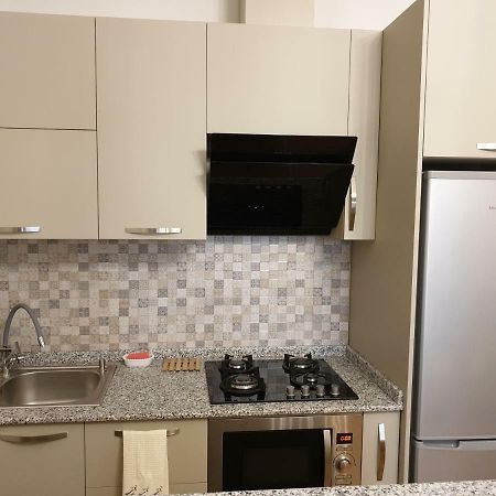 The Starry Night Apartment Батуми Екстериор снимка