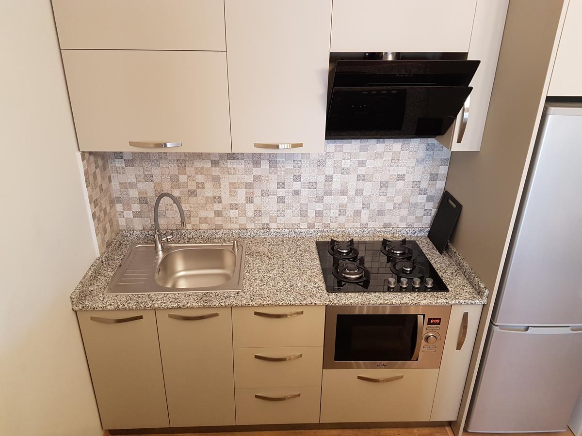 The Starry Night Apartment Батуми Екстериор снимка